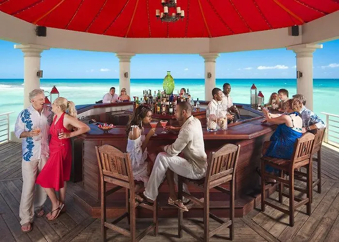Hotel Sandals Grande Riviera Beach & Golf