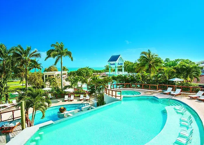 Sandals Grande Riviera Beach & Golf 5*